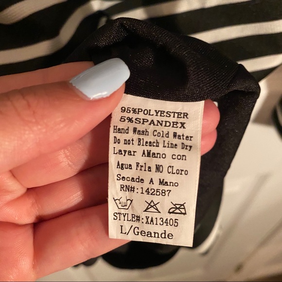 XTAREN Black & White Stripe Bodycon Dress - Picture 7 of 8